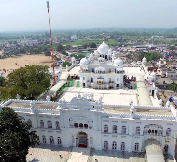 kesgarh-sahib1-600x550